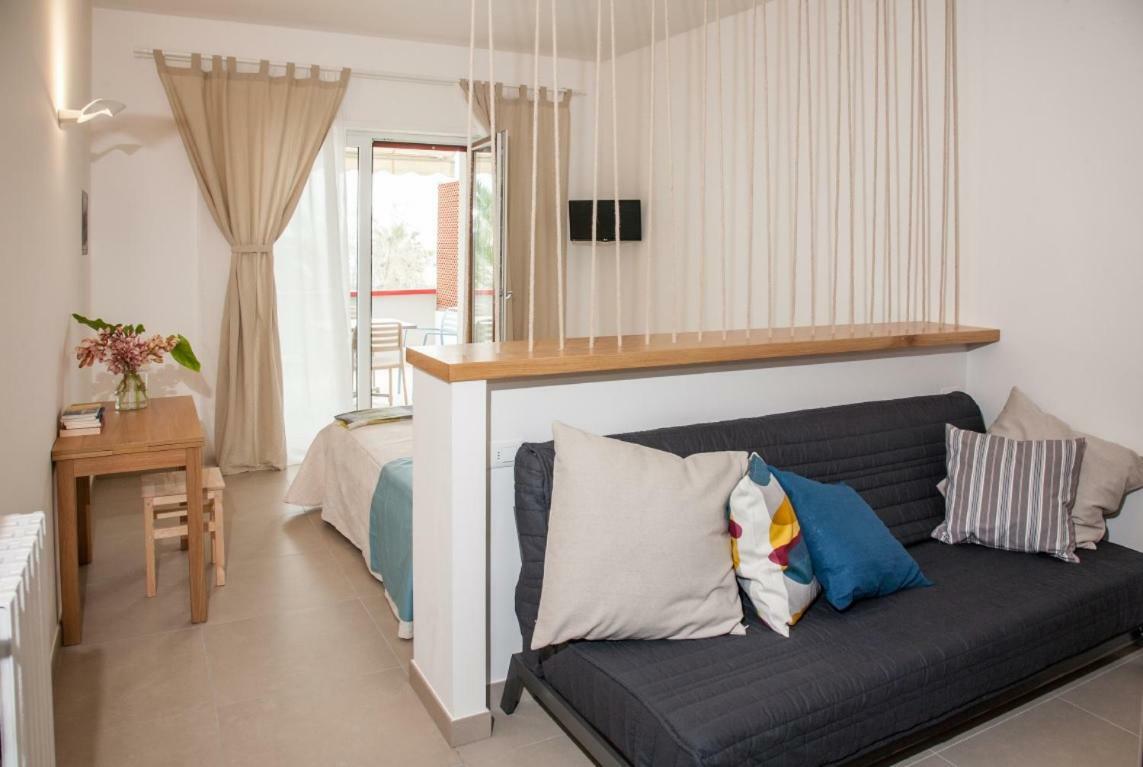 SulMare Alba Adriatica Bed & Breakfast Exterior foto