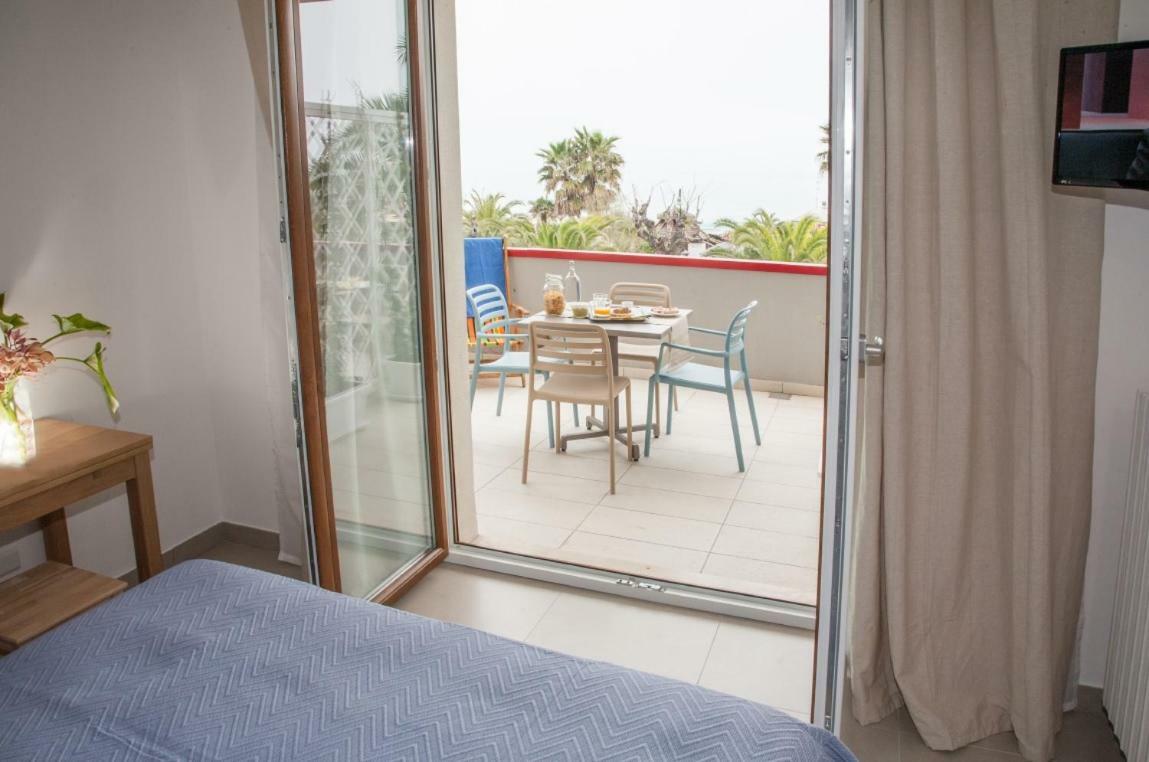 SulMare Alba Adriatica Bed & Breakfast Exterior foto