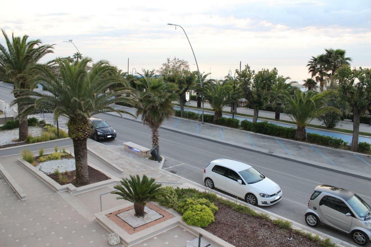 SulMare Alba Adriatica Bed & Breakfast Exterior foto