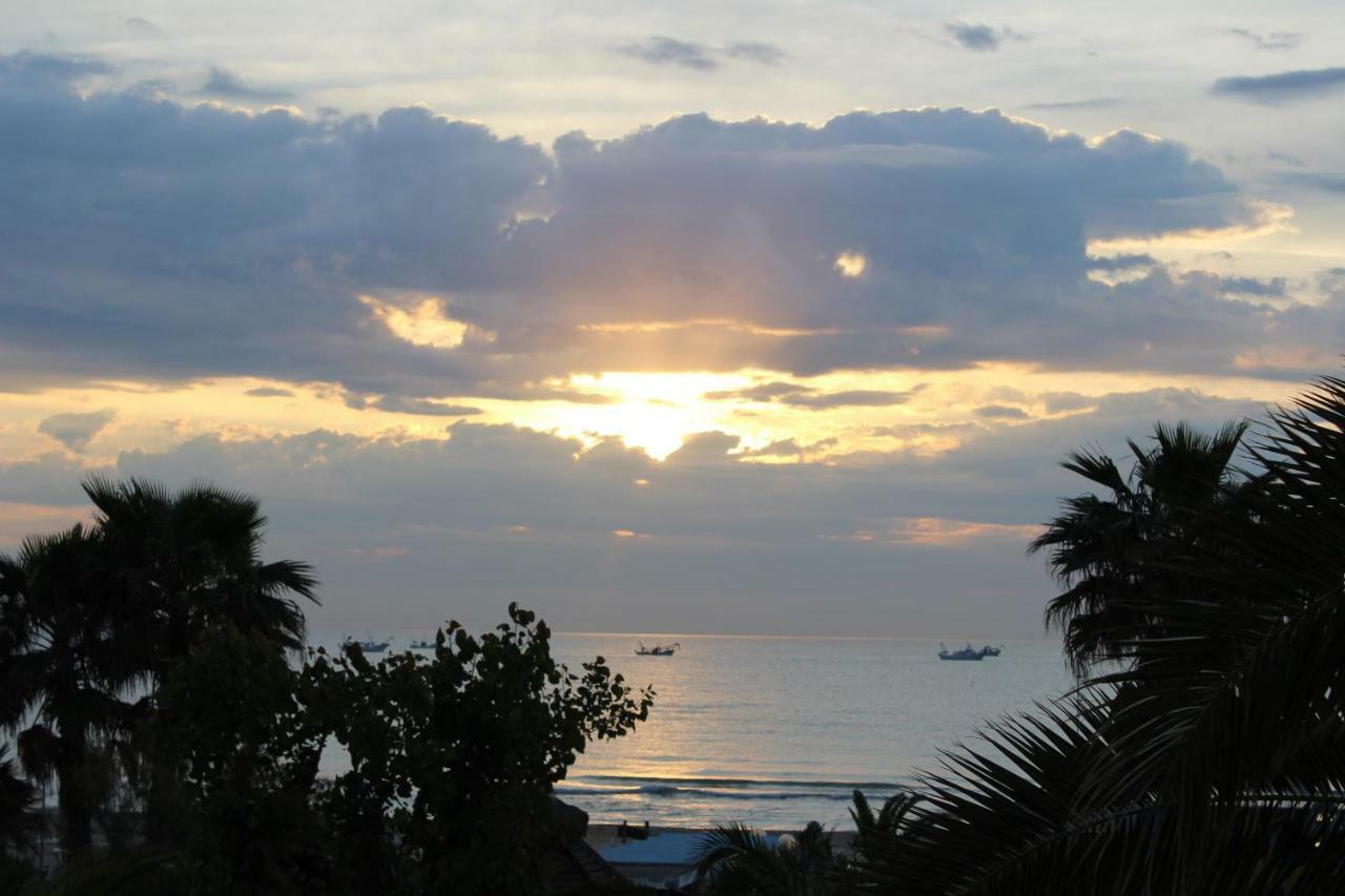 SulMare Alba Adriatica Bed & Breakfast Exterior foto