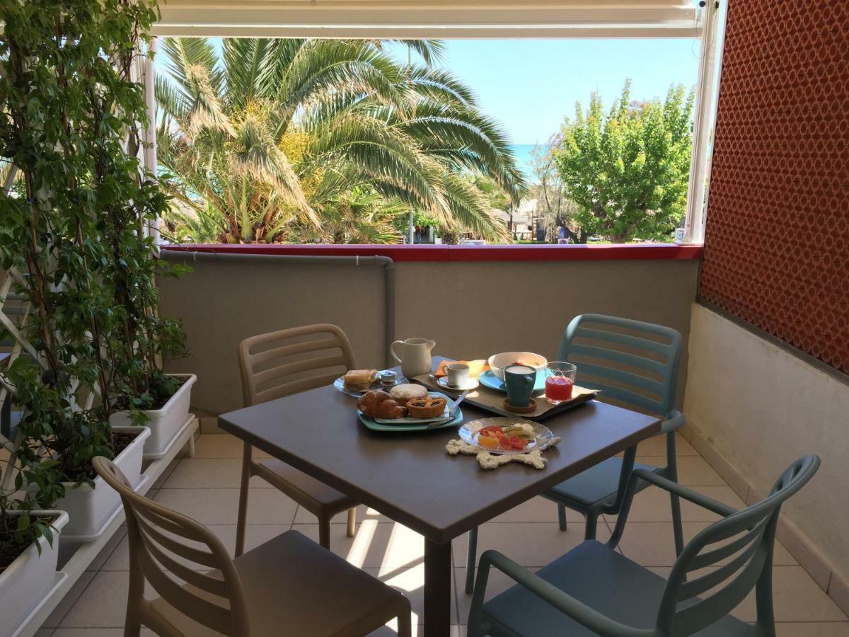 SulMare Alba Adriatica Bed & Breakfast Exterior foto